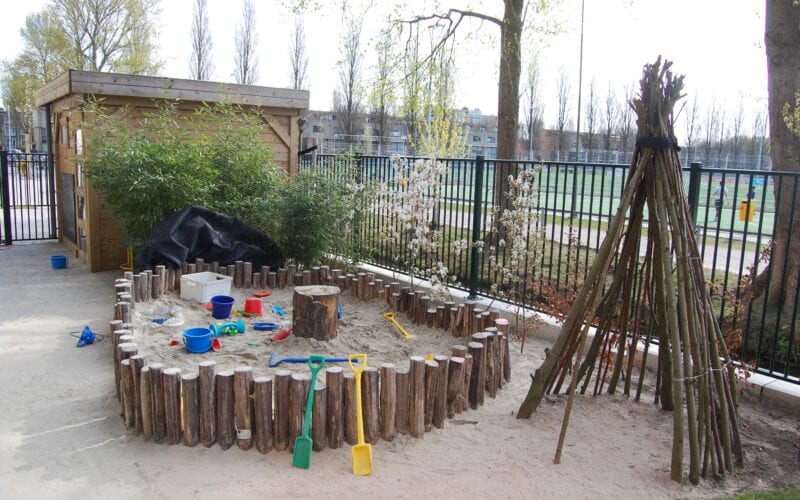 dion_dak_roemer_visscherstraat_kinderdagverblijf/