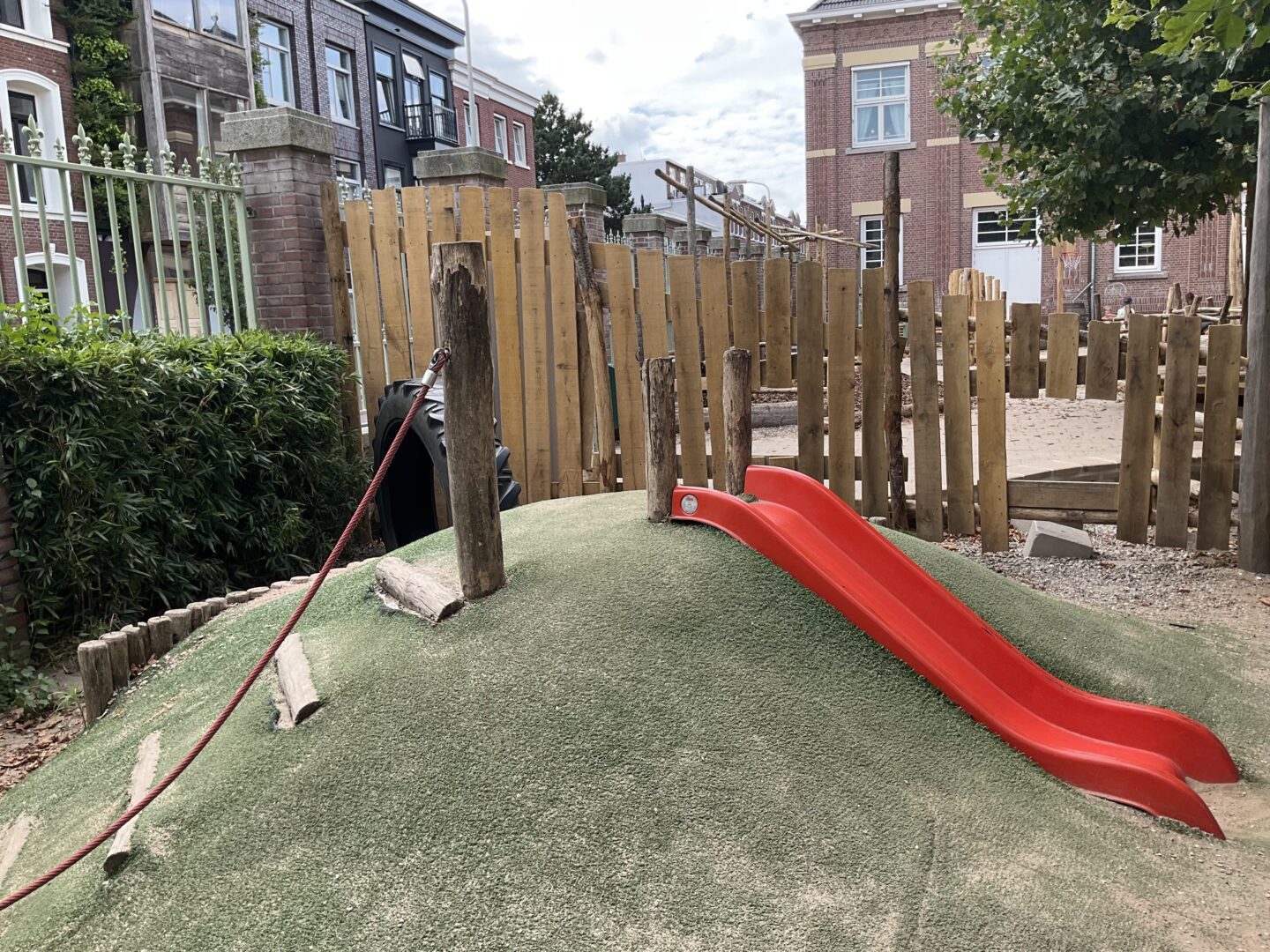 Dak Acacia, Buitenschoolse opvang