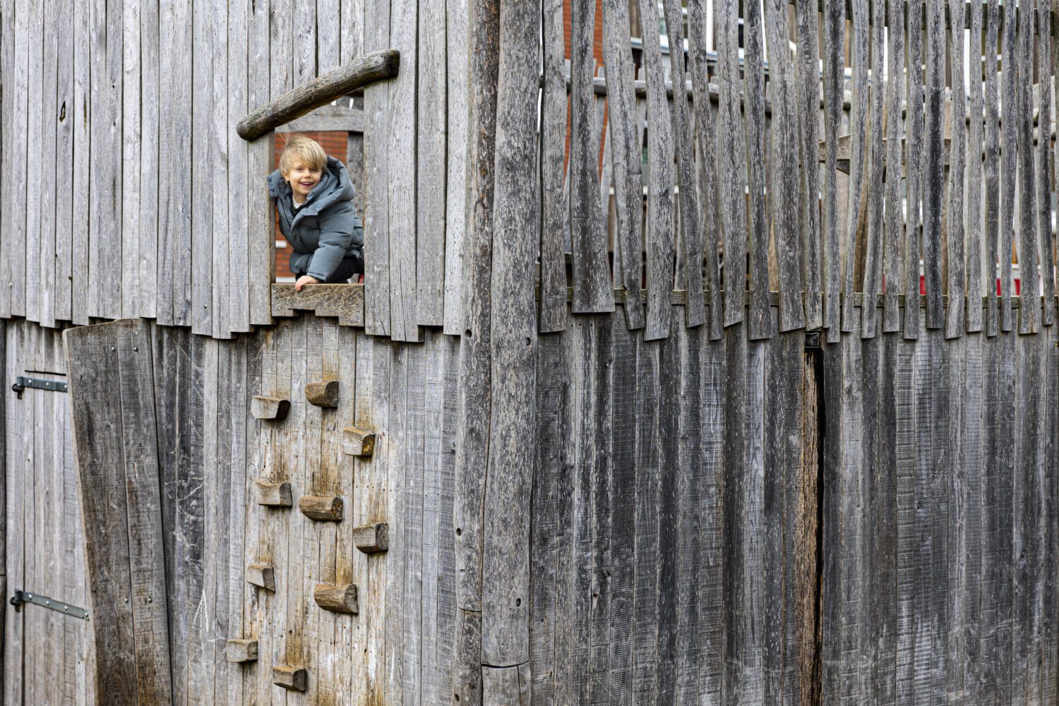 Dak Dunkler, Peuteropvang