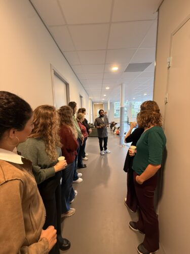 werkbezoek ministeries OCW en SZW bij Dak Ametist